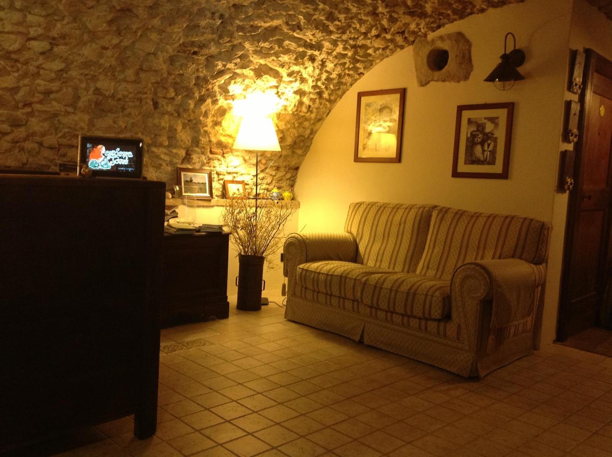 Aparthotel Residenza La Torre Santo Stefano Di Sessanio Exteriér fotografie