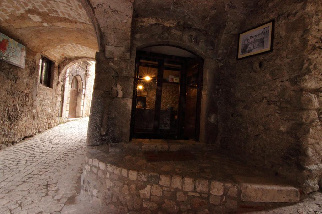 Aparthotel Residenza La Torre Santo Stefano Di Sessanio Exteriér fotografie